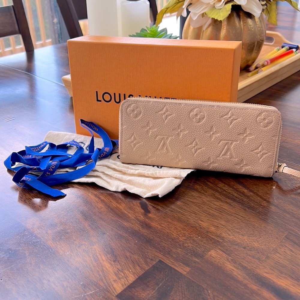 Louis Vuitton Clemence Wallet